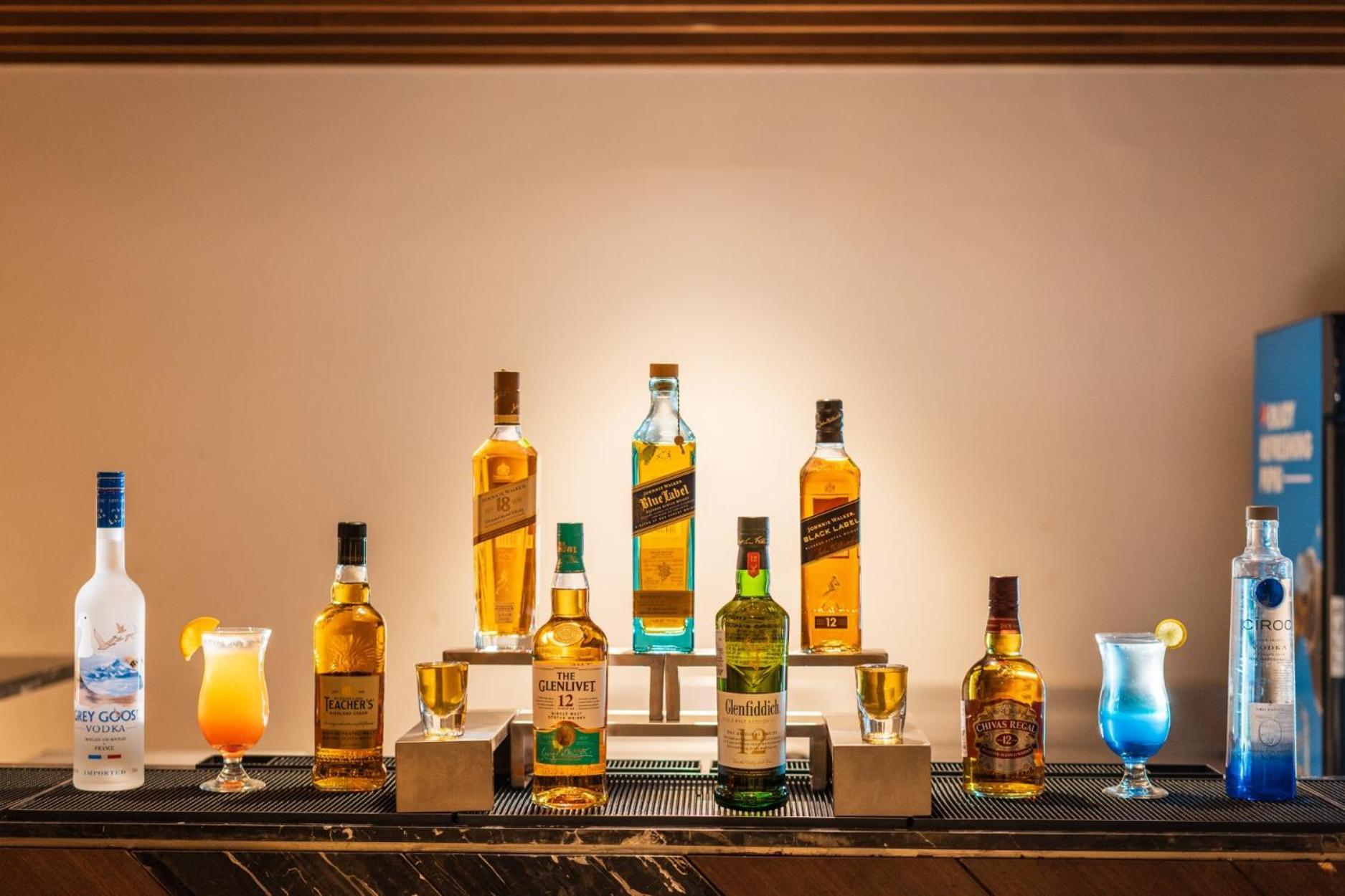De Mandarin Hotel Goa 坎多林 外观 照片